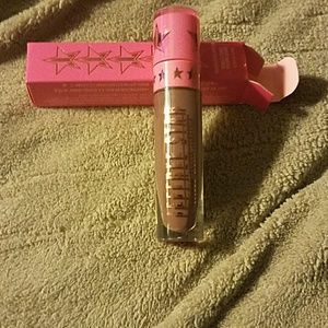 Velour liquid lipstick Posh Spice